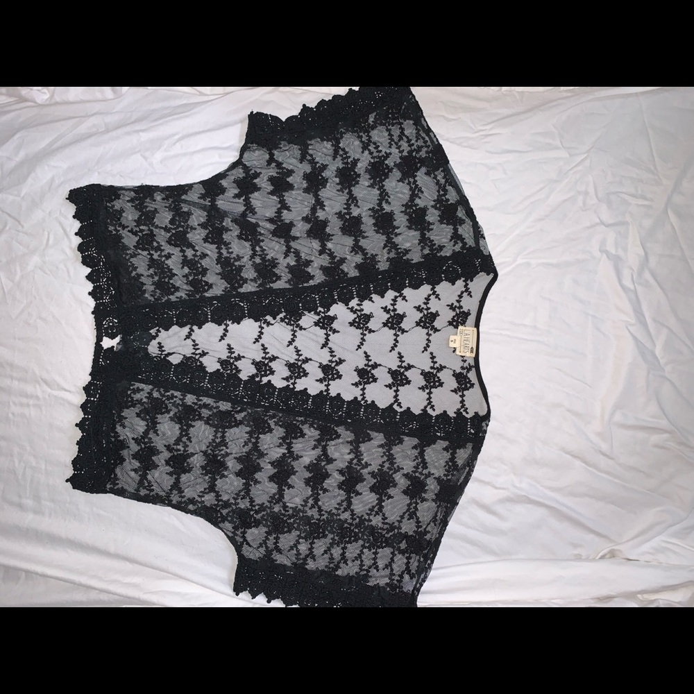 Black sheer lace crop kimono